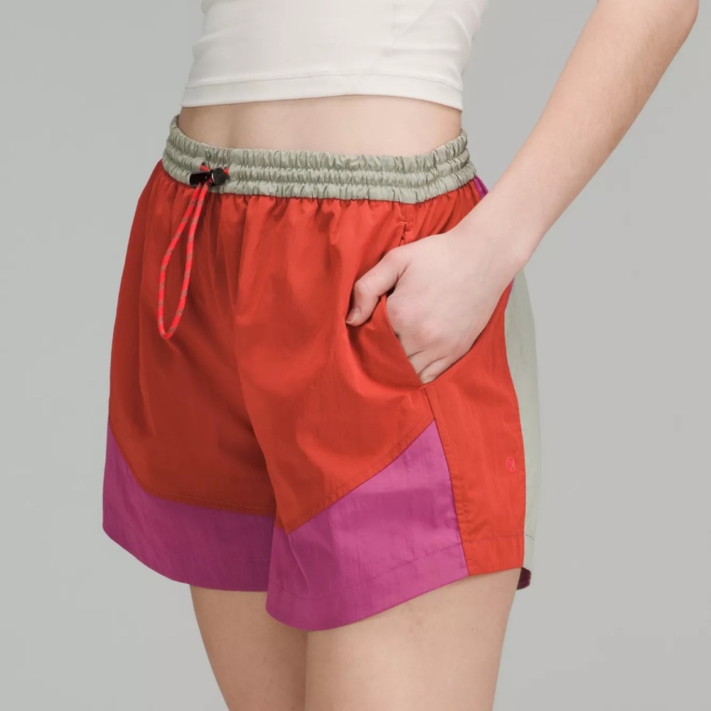 Lululemon evergreen hi rise short